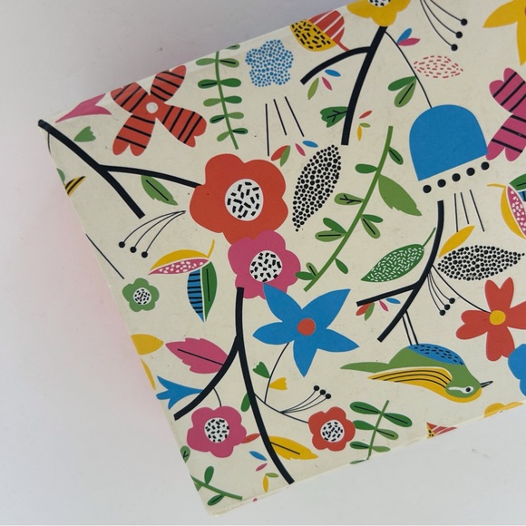 PAPERCHASE MELLOW MEADOW STORAGE BOX - Picture 5 of 14